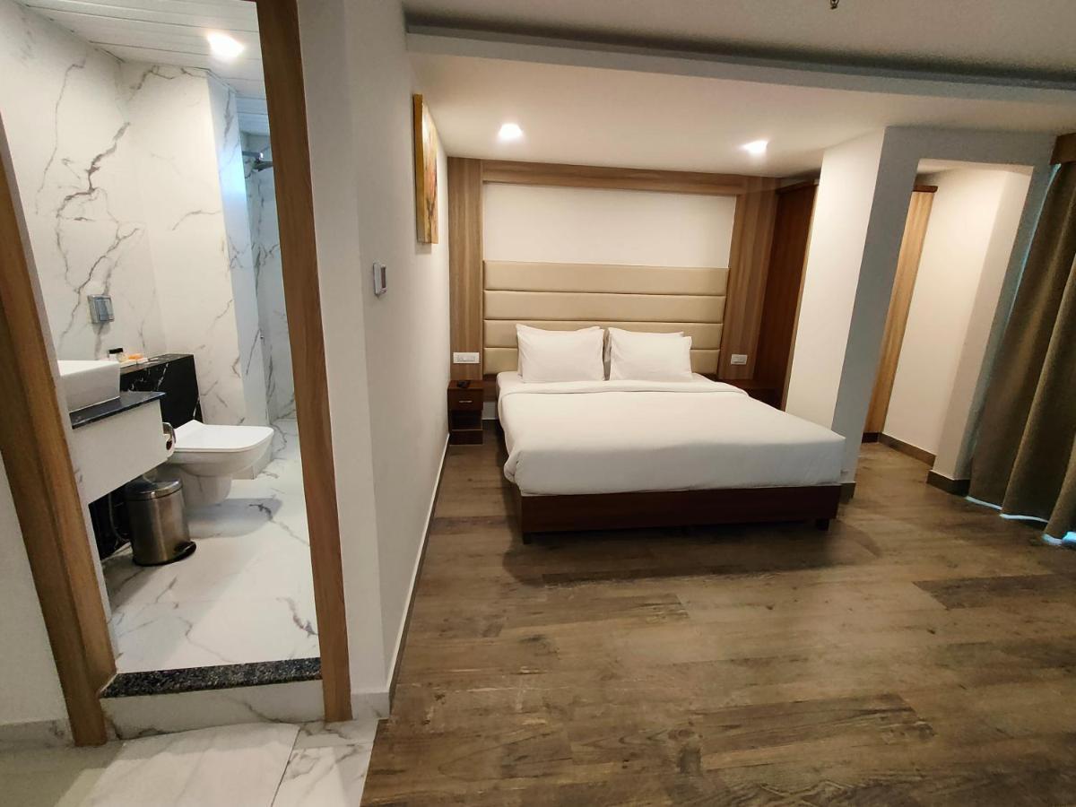 Iva By Skr A Petrichor Hotel Bangalore Eksteriør billede
